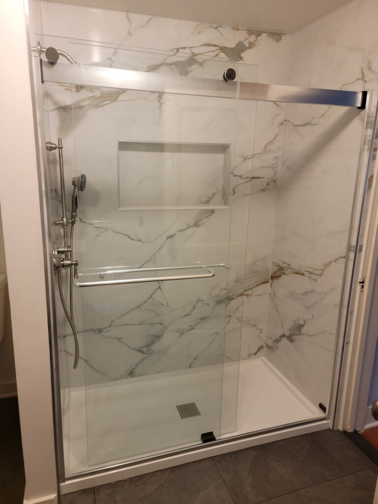 Large Porcelain 4 Panel Shower, in Pipersville